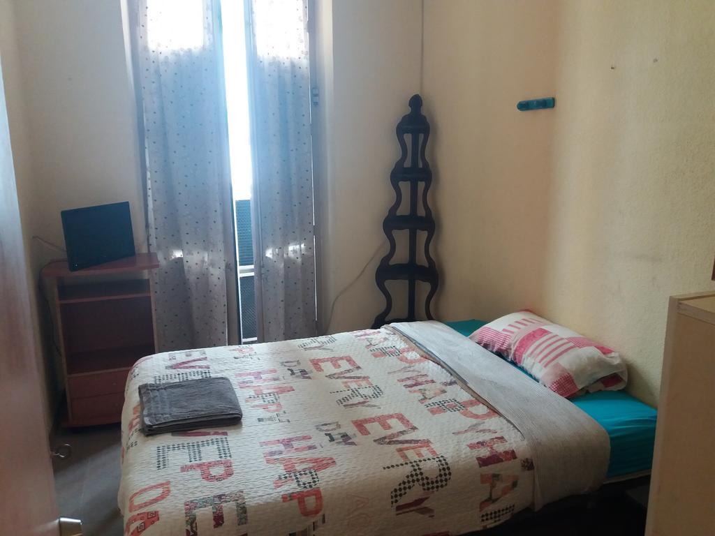 Room Star Аліканте Екстер'єр фото